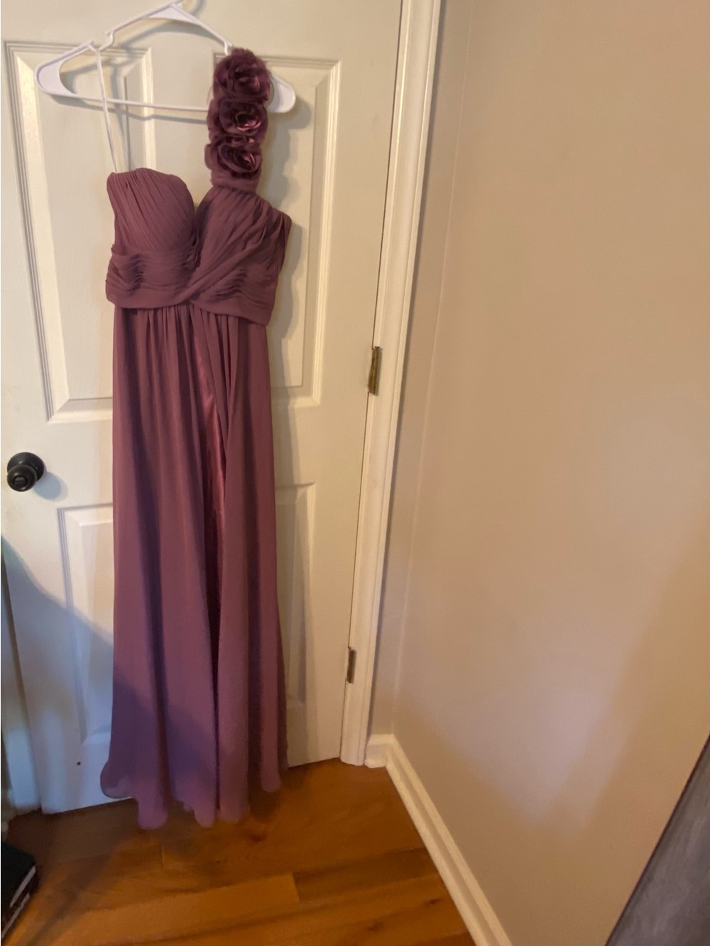 Bari Jay Dusty Rose One-Shoulder Evening Gown size:4